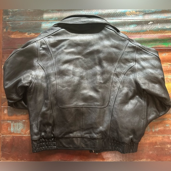 WILSONS LEATHER Black Leather Moto Jacket w Zipper. Gently Loved, Size 2XL - Picture 2 of 3